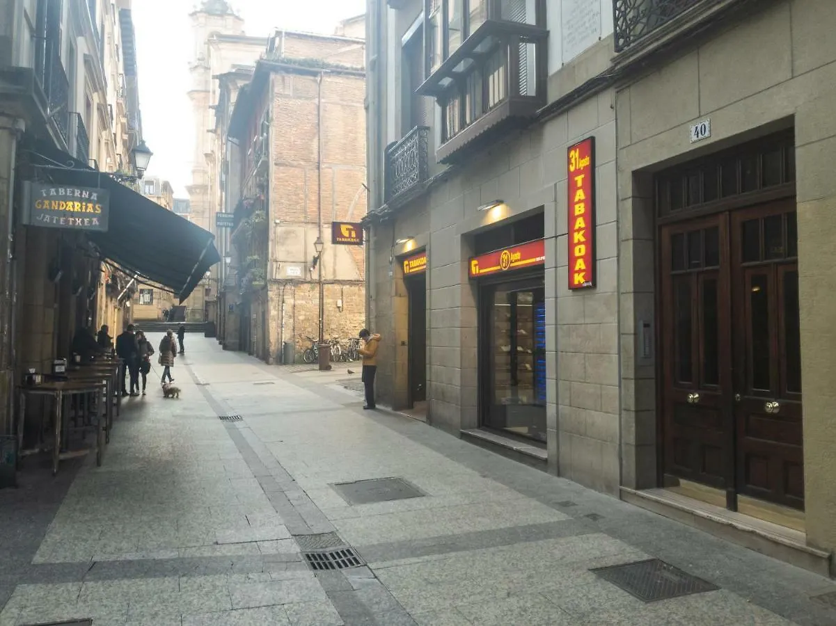 Apartment San Sebastian'S Most Historic Street! Modern Stay Spain