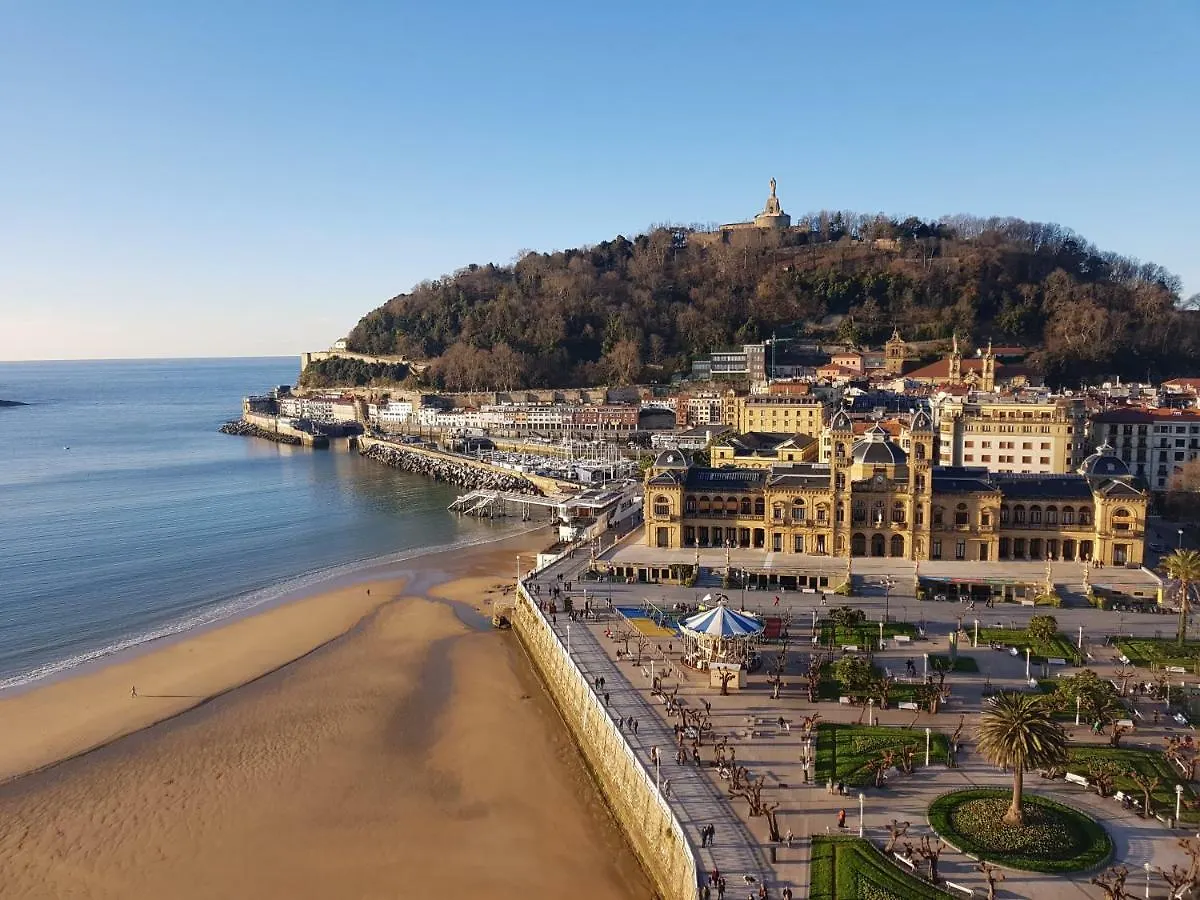 San Sebastian'S Most Historic Street! Modern Stay San Sebastian